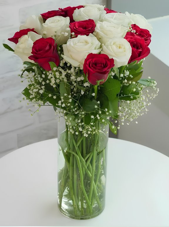 Vazoda 30 Tane Gül Aranjmanı